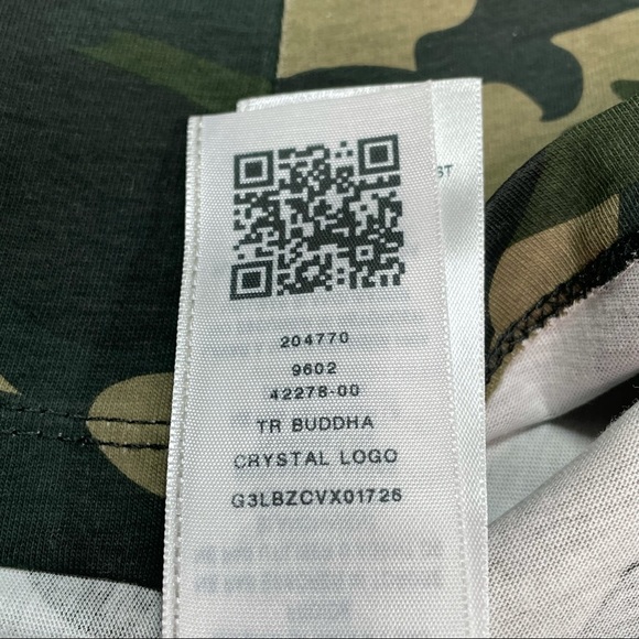 True Religion in Woodland Camo Crystal Logo 2 Sided Womens Large Size T-Shirt - Picture 7 of 11